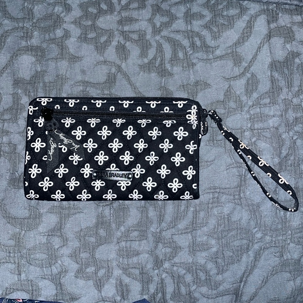 Black/White Vera Bradley Wristlet Wallet